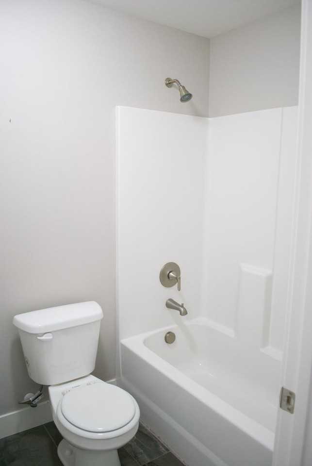 432 Franklin St - Photo 2 of 12