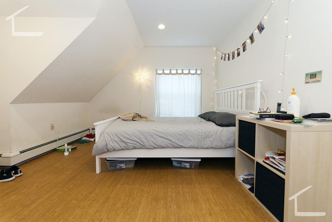 65 Ashford St - Photo 4 of 7