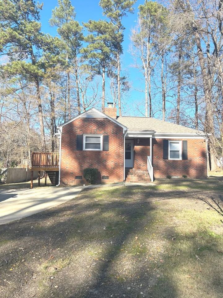 3229 Skycrest Dr - Photo 2 of 19