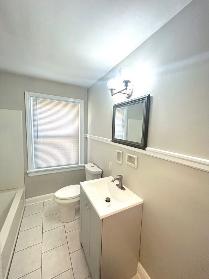 3229 Skycrest Dr - Photo 6 of 19