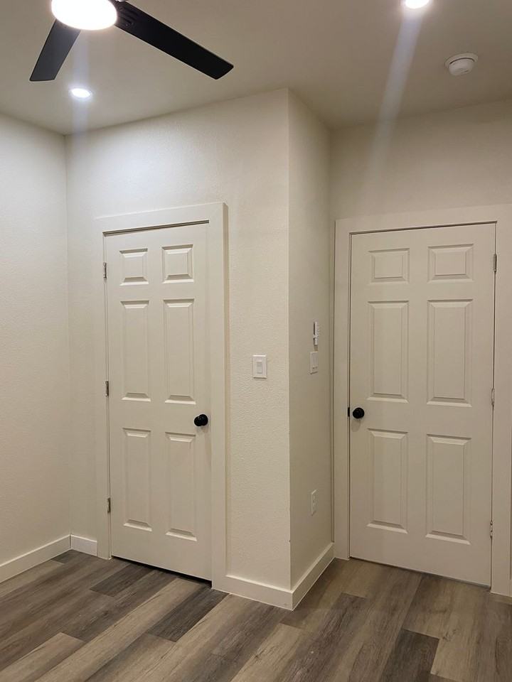 BEATRICE - Photo 7 of 38