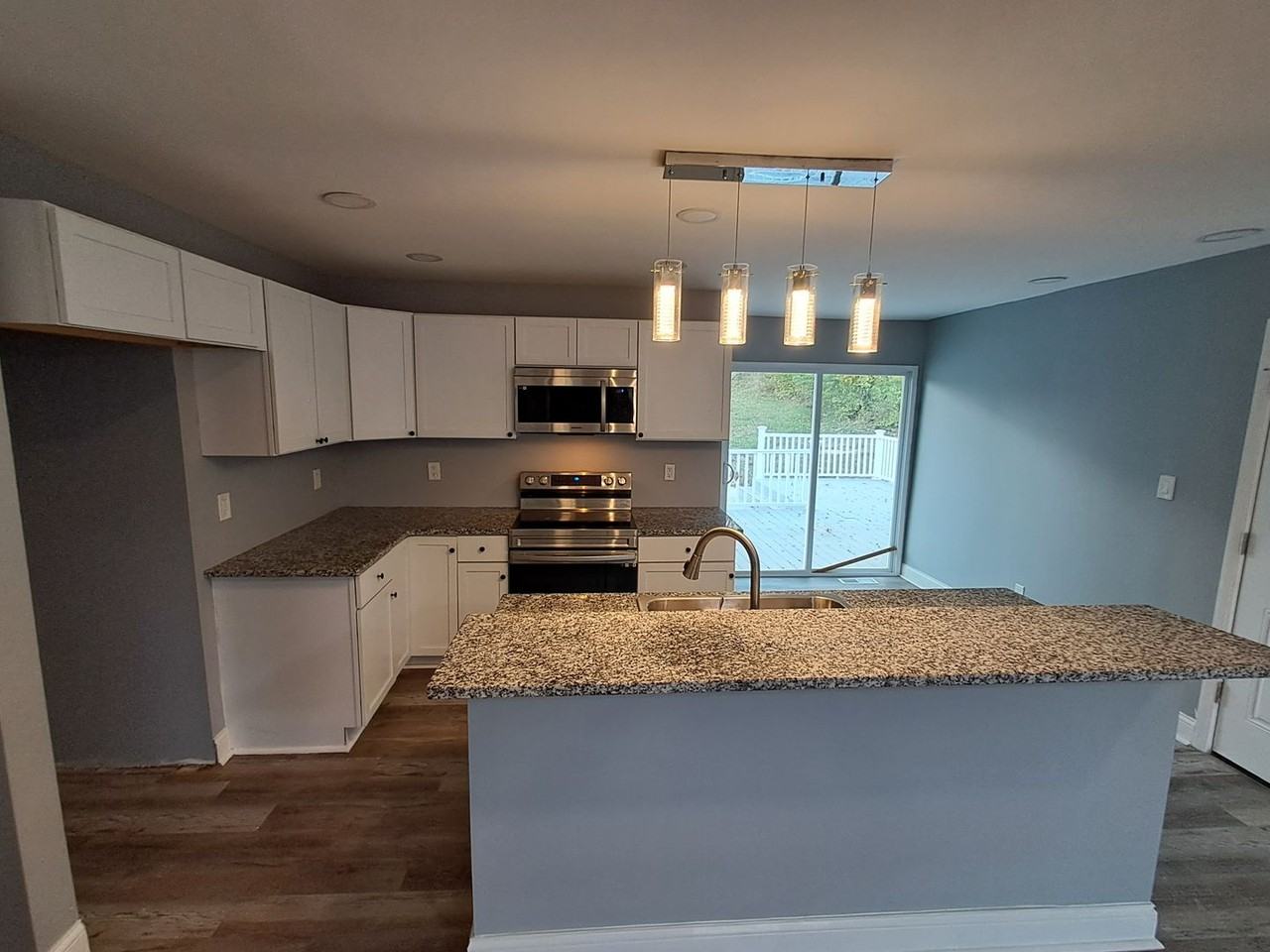 136 East Waymire Avenue - Photo 3 of 23