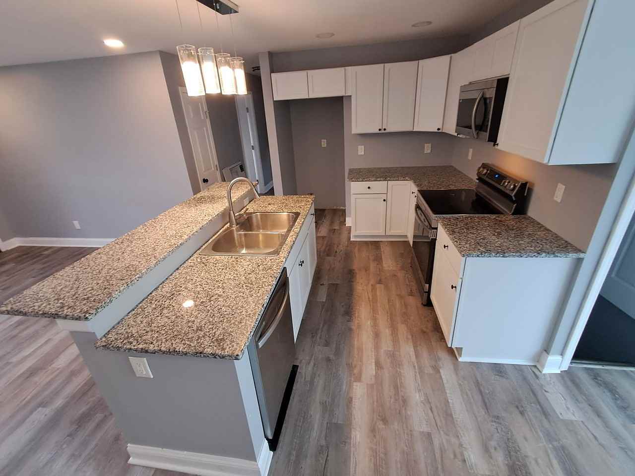 136 East Waymire Avenue - Photo 6 of 23