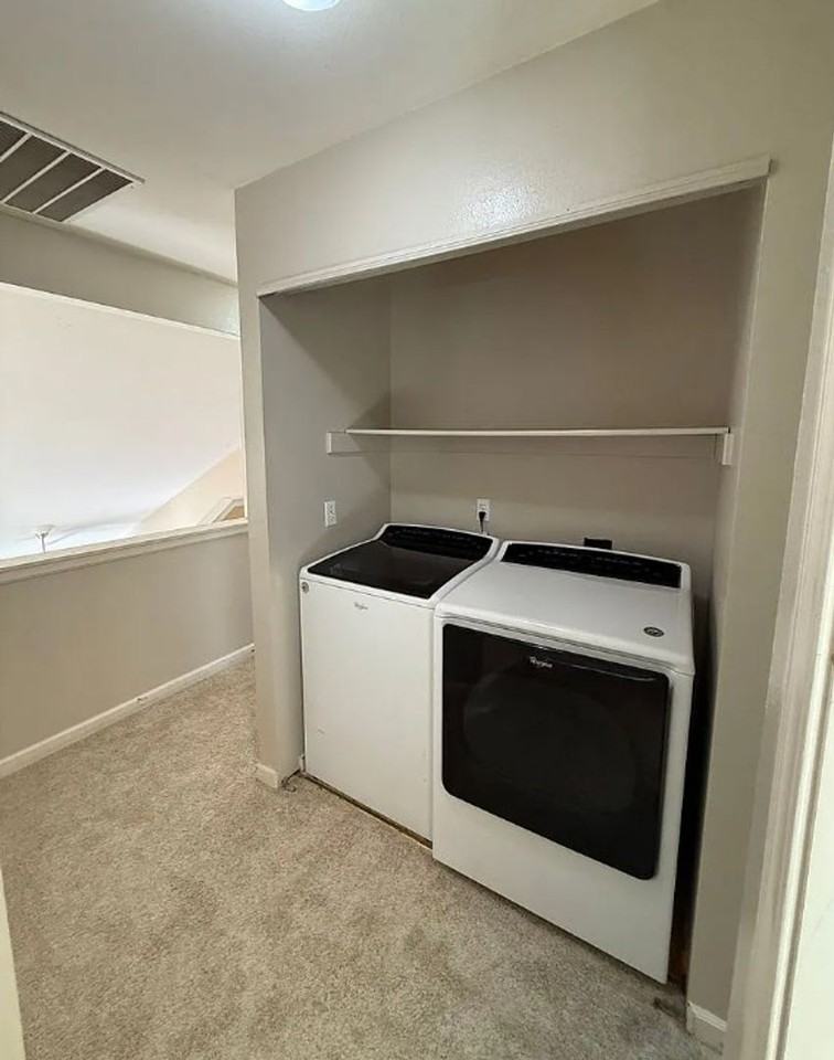 829 Blueberry Ln - Photo 7 of 26