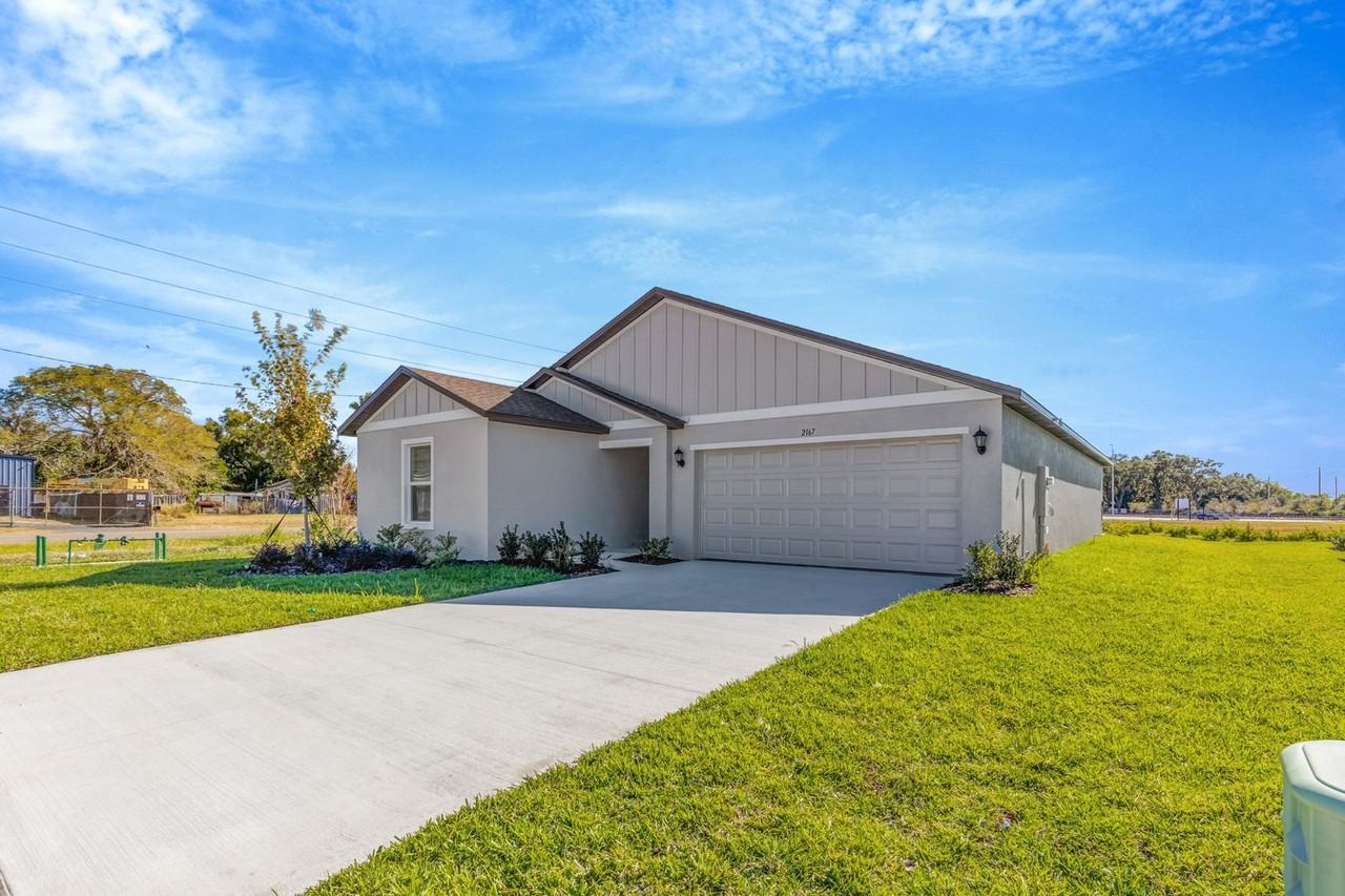 2167 Lone Oak Ln - Photo 3 of 46