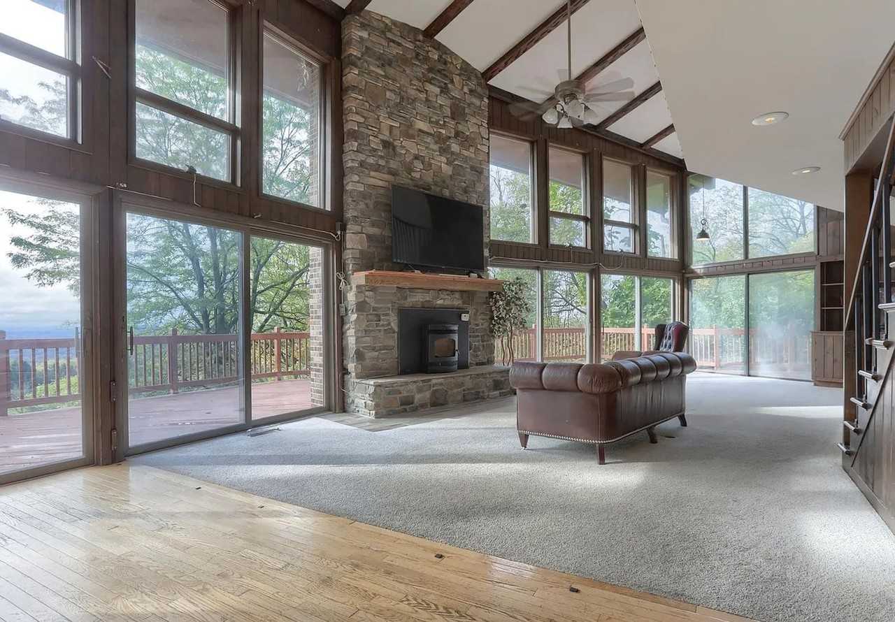 5 Club Road - Photo 2 of 20