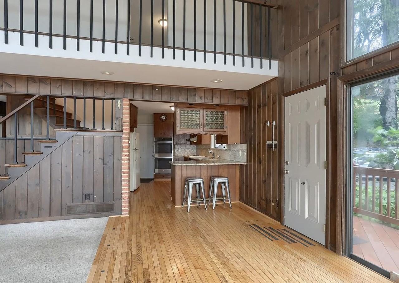 5 Club Road - Photo 4 of 20