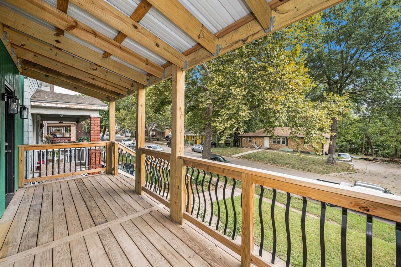 236 S 11th St - Photo 7 of 28