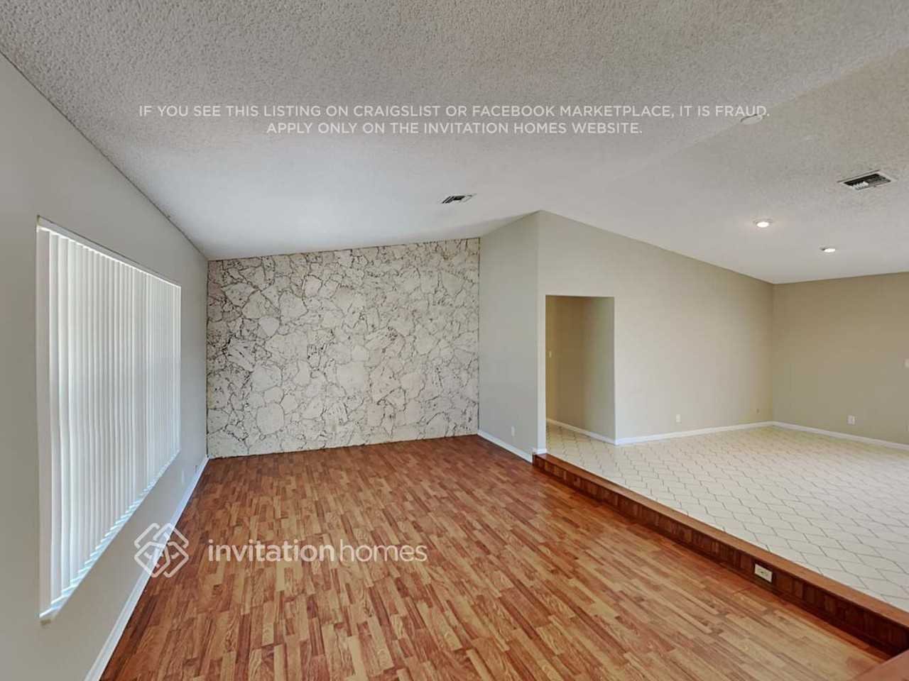 11440 Northwest 18th Manor - Photo 3 of 19