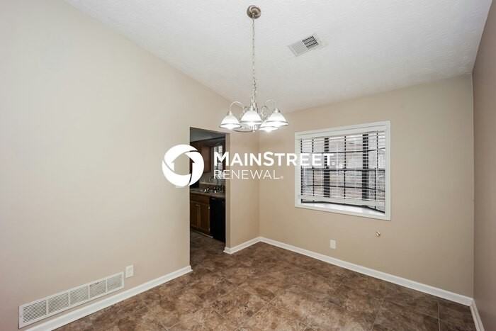 284 Independence Dr - Photo 5 of 19