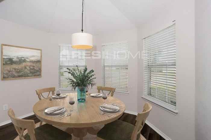 1400 Beckwith Dr - Photo 4 of 17