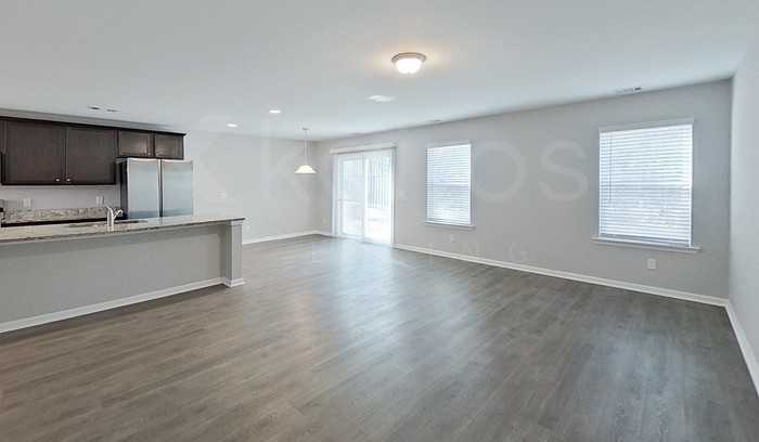 112 Bluff Rd - Photo 7 of 31