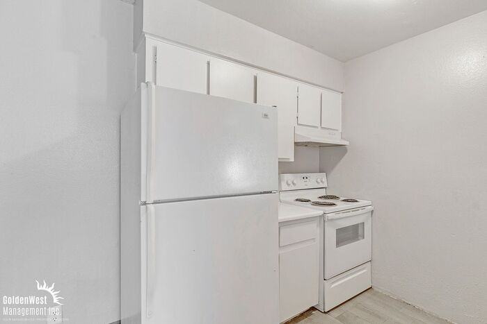 837 East Montecito Avenue #160 - Photo 6 of 16