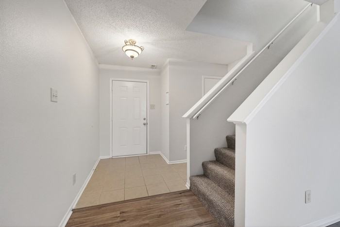 1955 Dutch Elm Drive - Photo 3 of 30