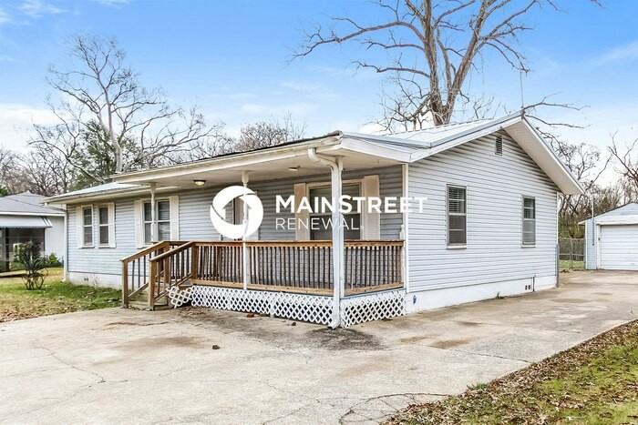 2121 Mississippi Ave - Photo 2 of 17