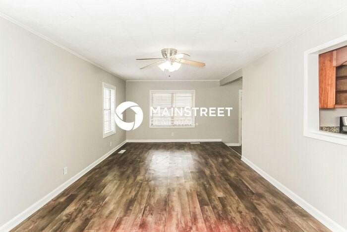 2121 Mississippi Ave - Photo 4 of 17