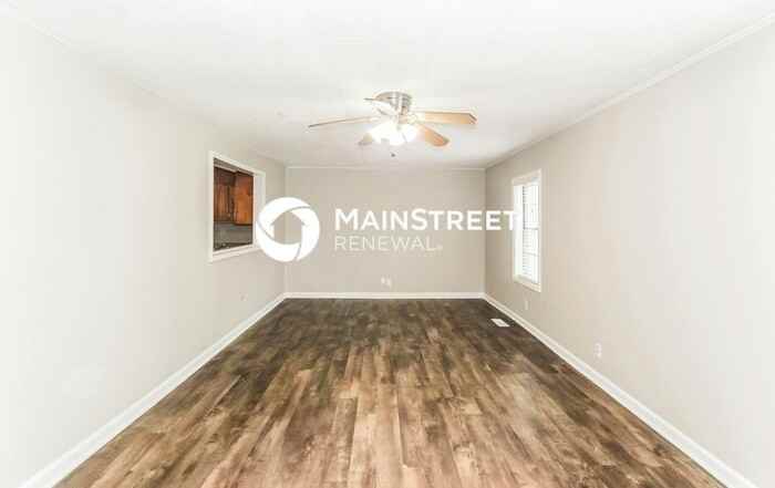 2121 Mississippi Ave - Photo 5 of 17