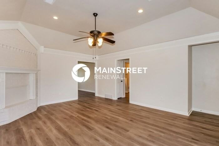 4709 Valene Circle - Photo 6 of 18