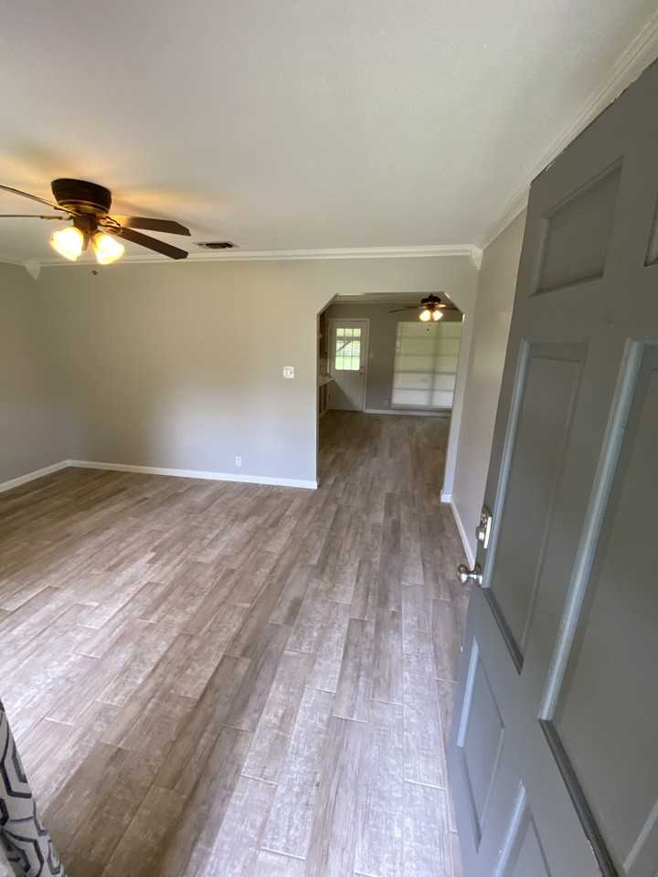 4010 Honeysuckle Ln #NA - Photo 7 of 17