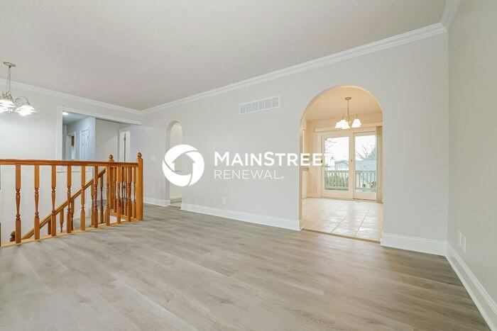 838 East 125th Terrace - Photo 5 of 19