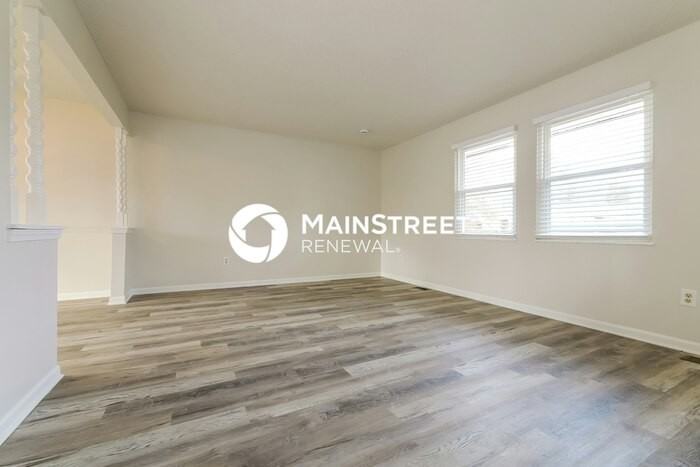 10439 N Cherry Dr - Photo 2 of 21