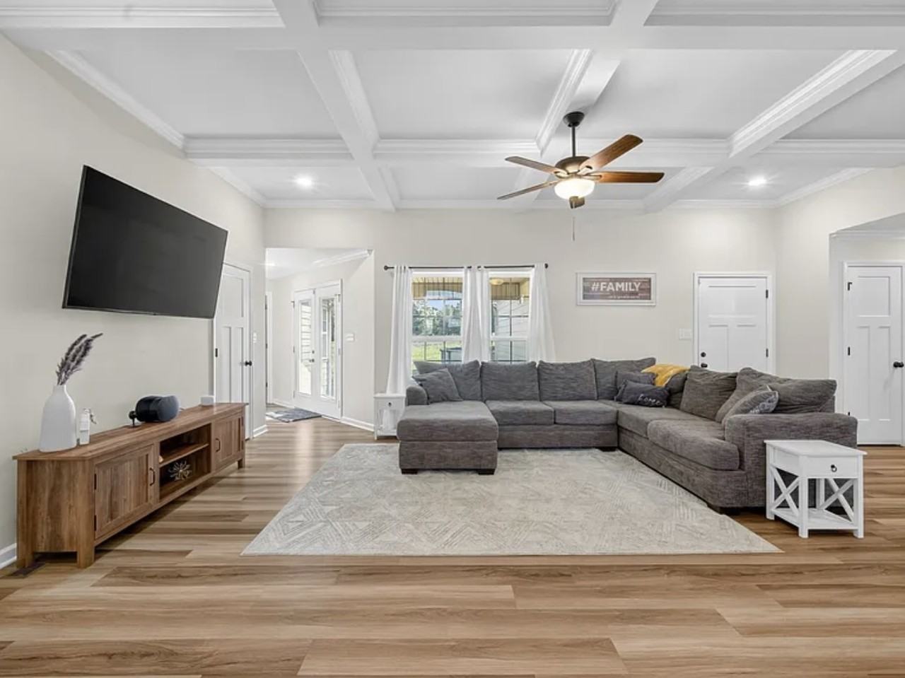 3019 Cambridge Ct #NA - Photo 3 of 24