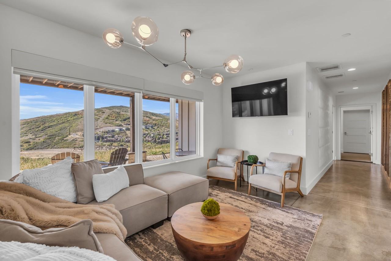 13661 N Deer Canyon Dr #1 - Photo 5 of 22