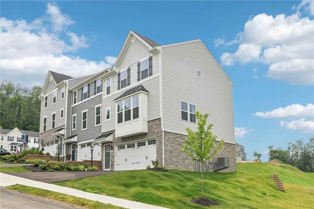 104 Filmore Dr #104 - Photo 3 of 24