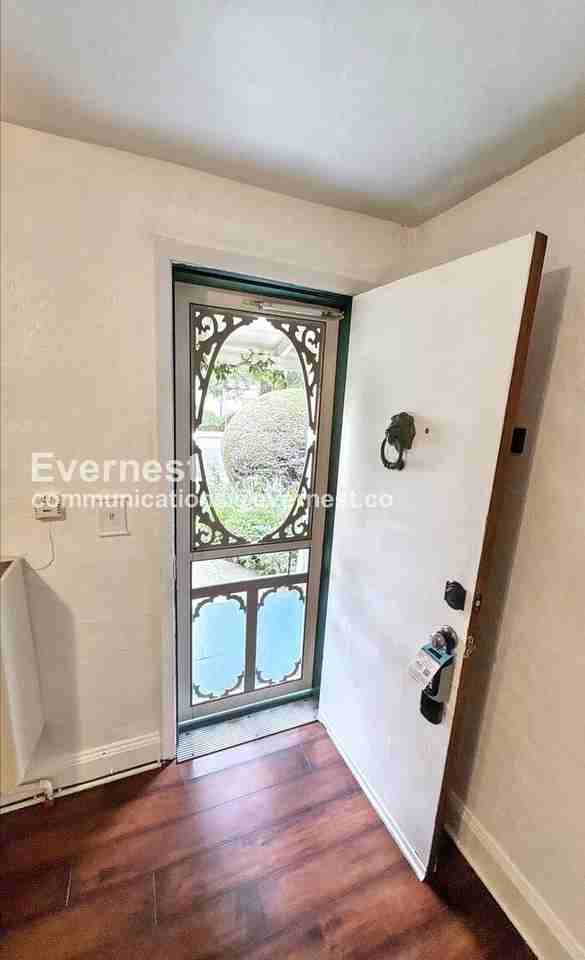 605 E Santa Inez Ave - Photo 4 of 46