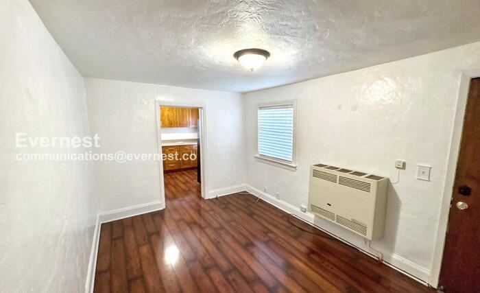 605 E Santa Inez Ave - Photo 5 of 46