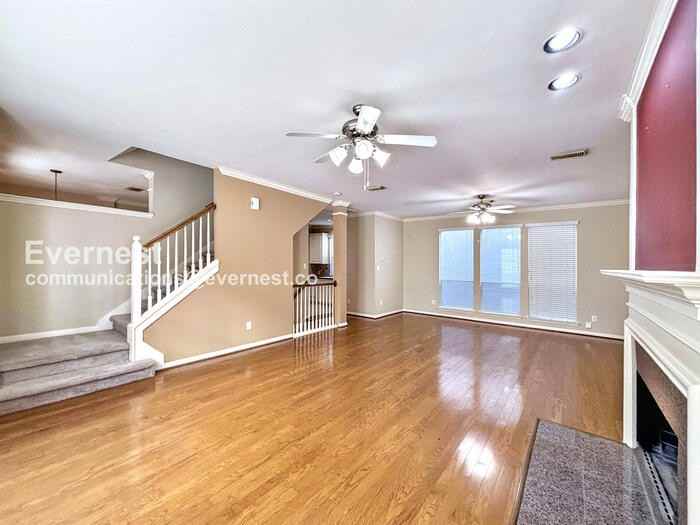 2244 La Branch St - Photo 6 of 38