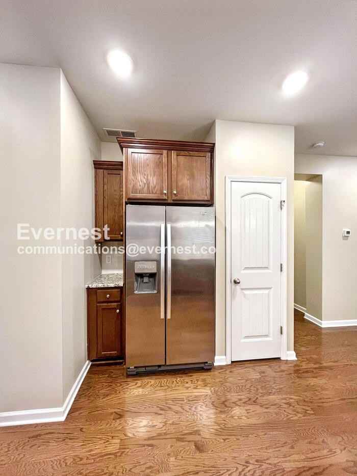 3724 Hoggett Ford Rd - Photo 5 of 29