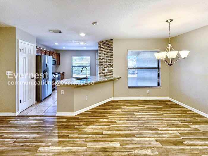 2429 Hibiscus Bay Ln - Photo 4 of 22