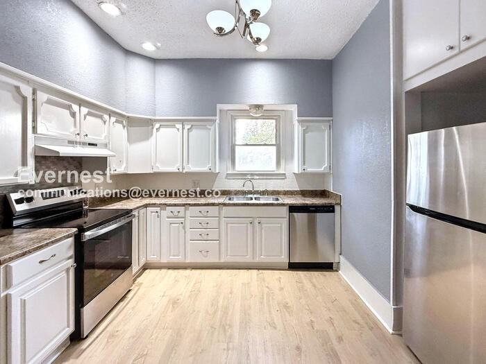 5005 6th Ave S - Photo 2 of 24