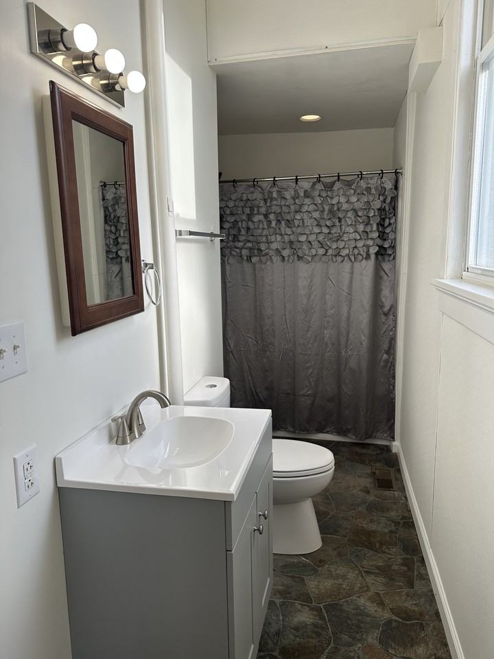 3034 West Maryland Street #A - Photo 5 of 9