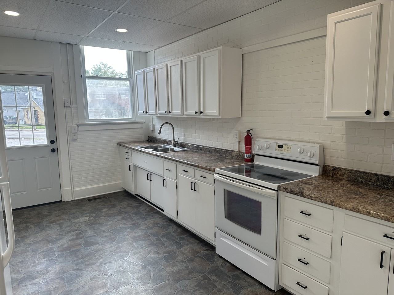 3034 West Maryland Street #A - Photo 7 of 9