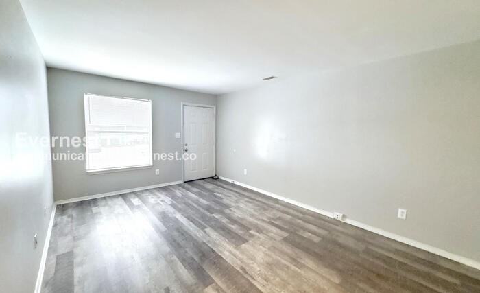 2330 Grayson Valley Dr #2330 - Photo 4 of 18