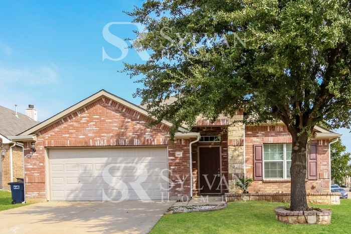 3917 Yarberry Ct - Photo 2 of 16
