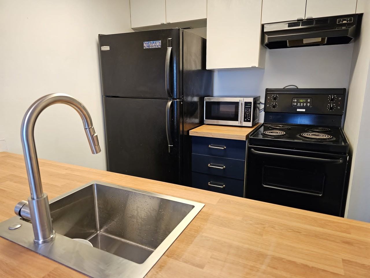 756 Davie Street #1700 - Photo 5 of 12