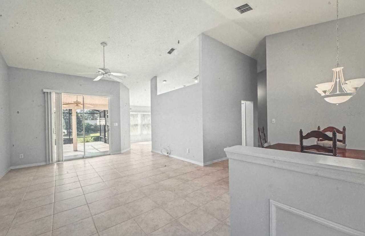 25316 Crestwater Dr #NA - Photo 5 of 15