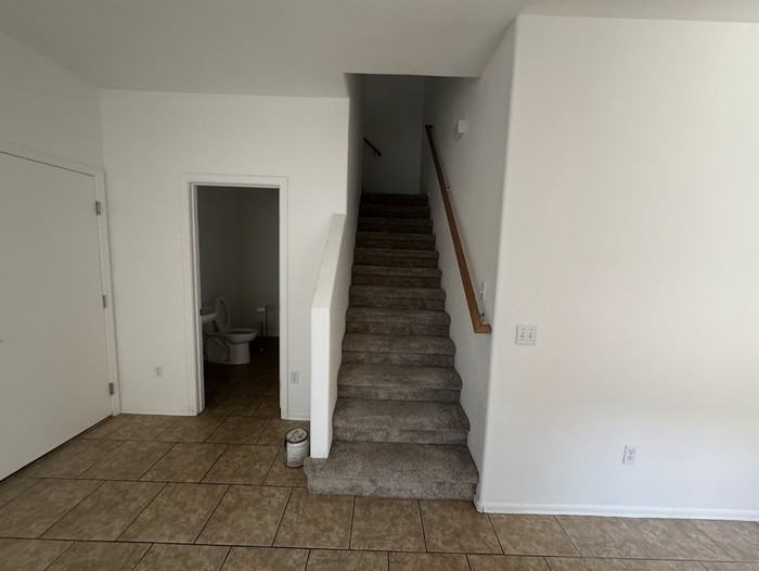 4060 E Melinda Ln - Photo 4 of 19