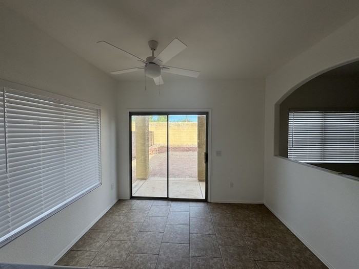 4060 E Melinda Ln - Photo 6 of 19