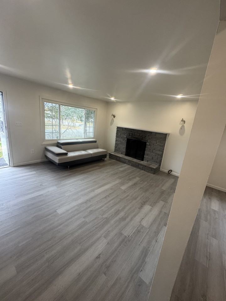 27A Knauf Ln #A - Photo 3 of 15