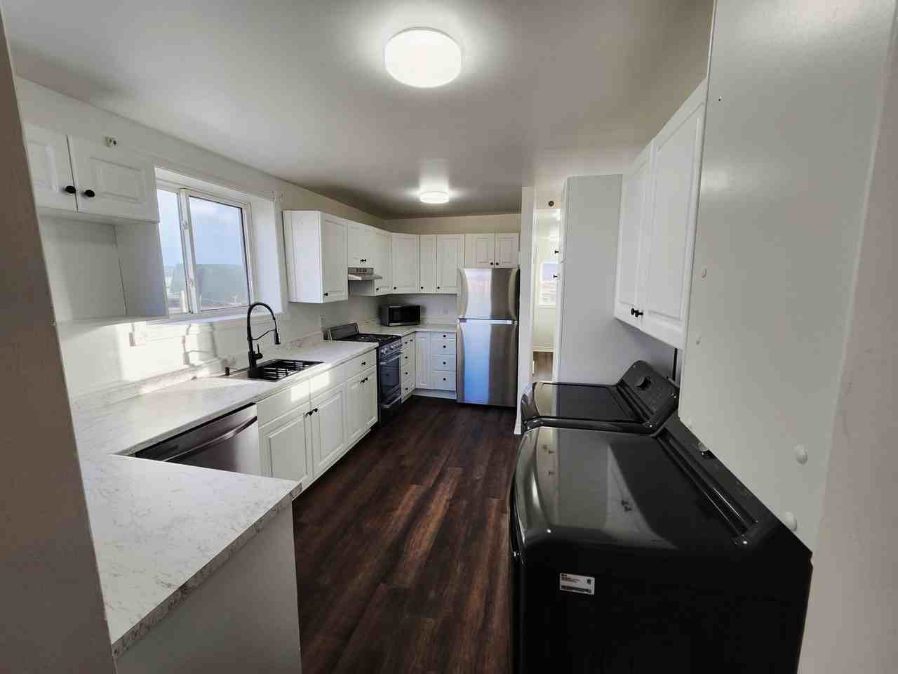 254 Britain St #2 - Photo 2 of 26