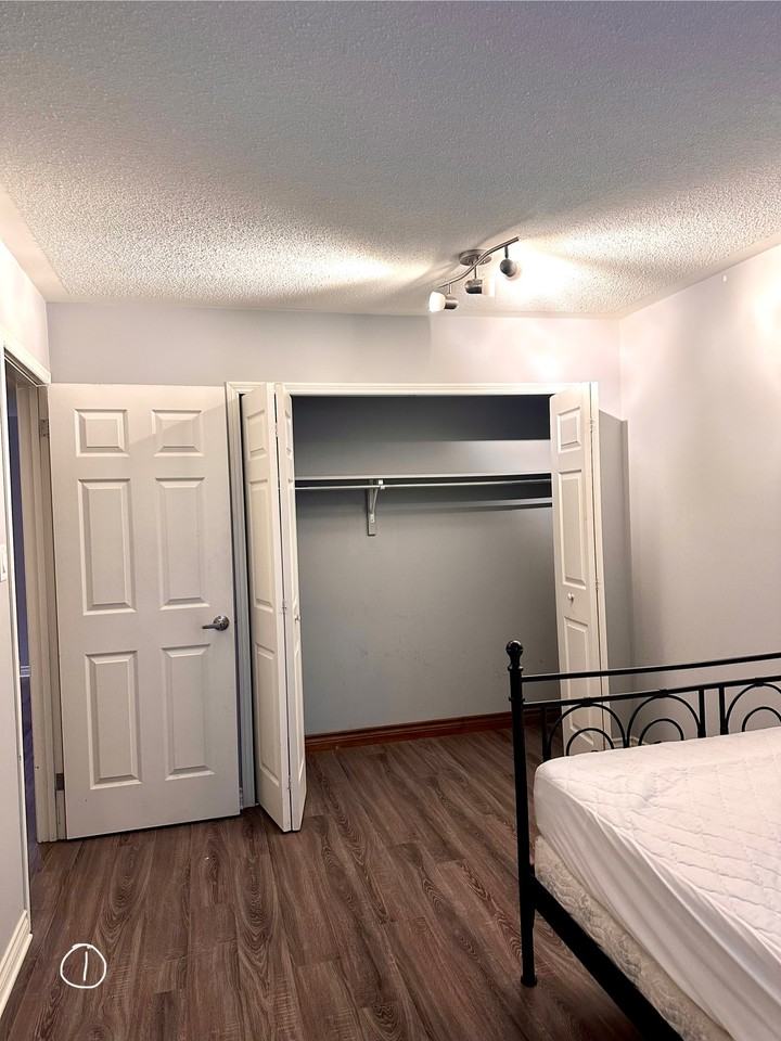 1319 Sandford Street - Photo 2 of 16