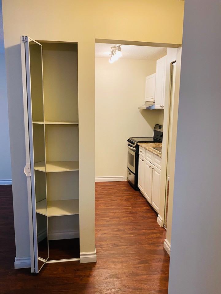 Maryon Manor - Photo 4 of 7