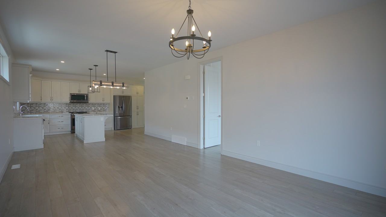 89 Sanders Crescent #FH - Photo 3 of 37