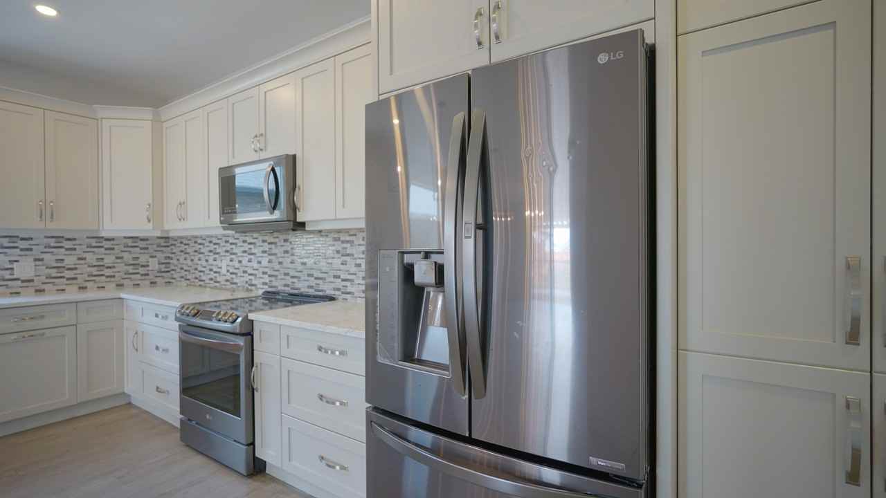 89 Sanders Crescent #FH - Photo 4 of 37