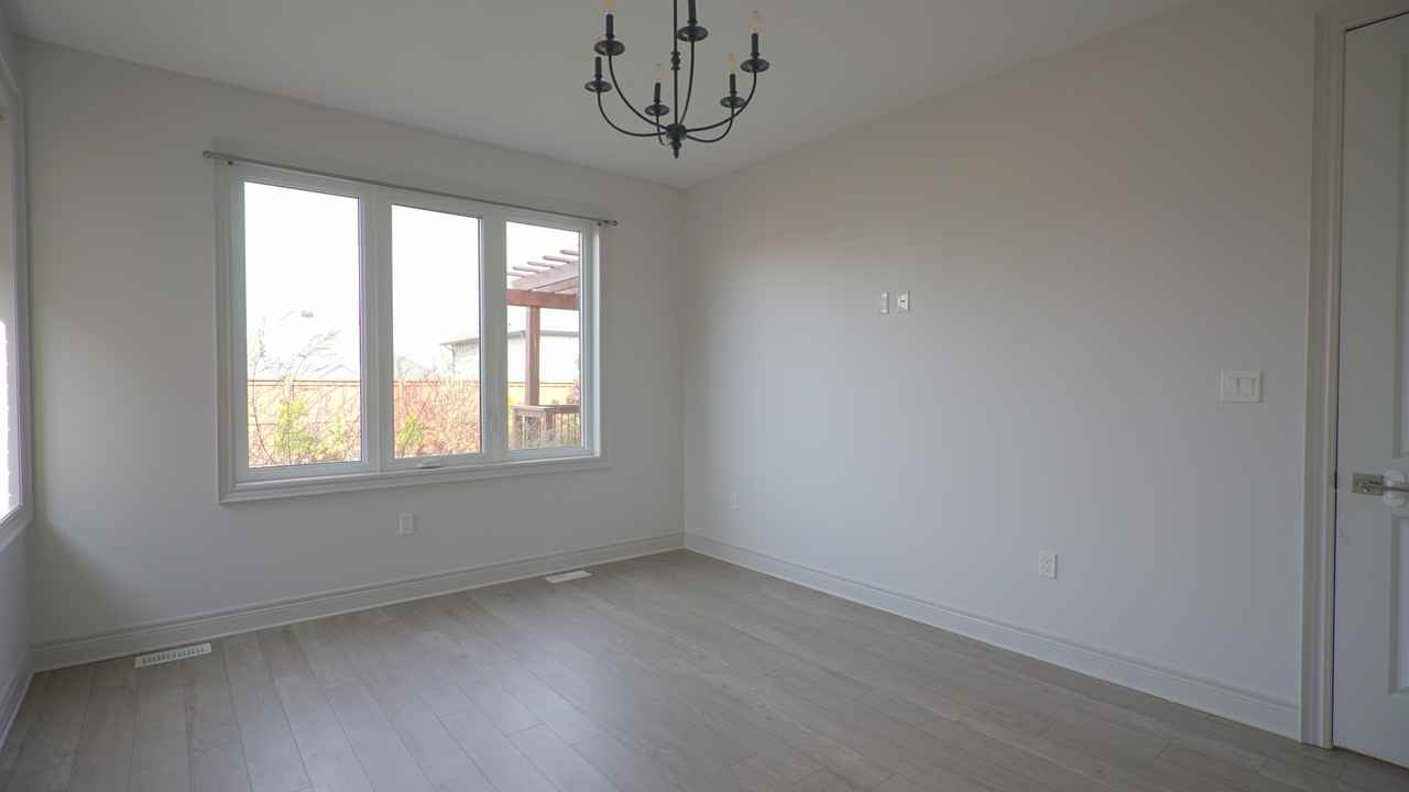 89 Sanders Crescent #FH - Photo 7 of 37