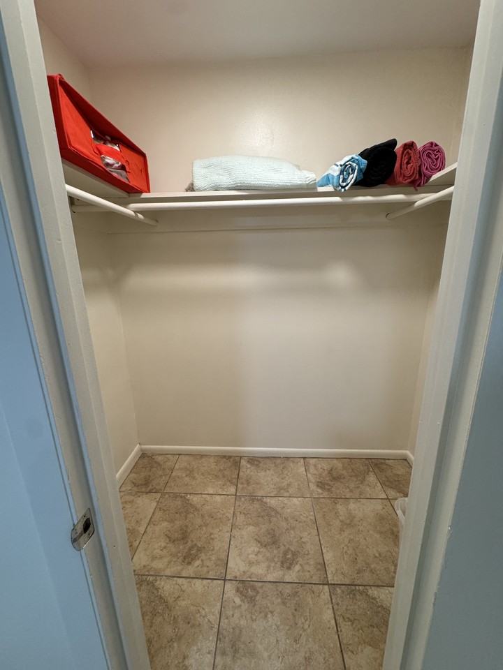 506 Quincy Avenue ##D4 - Photo 7 of 18